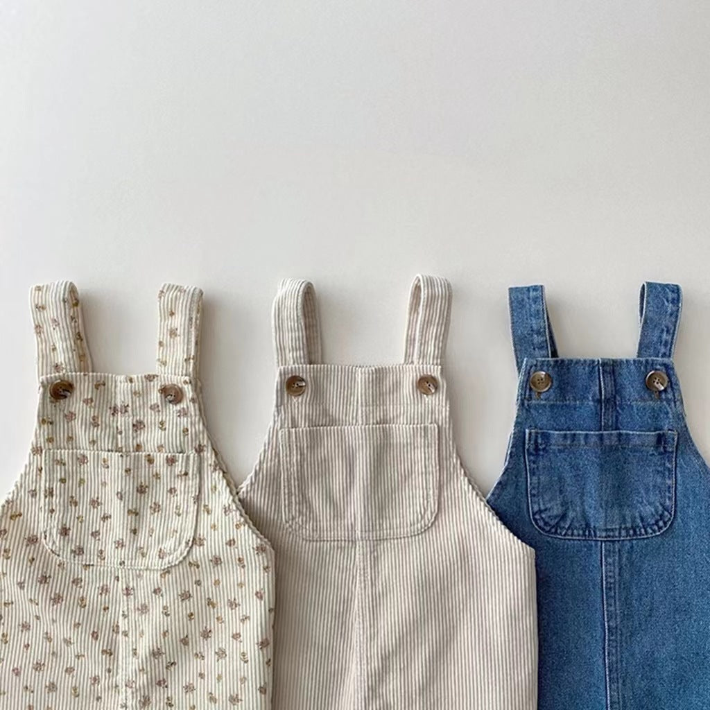Pantalones Vaqueros con Tirantes Bebé — Primavera y Otoño