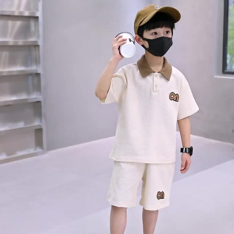 Shorts and short-sleeved set, casual sportswear.