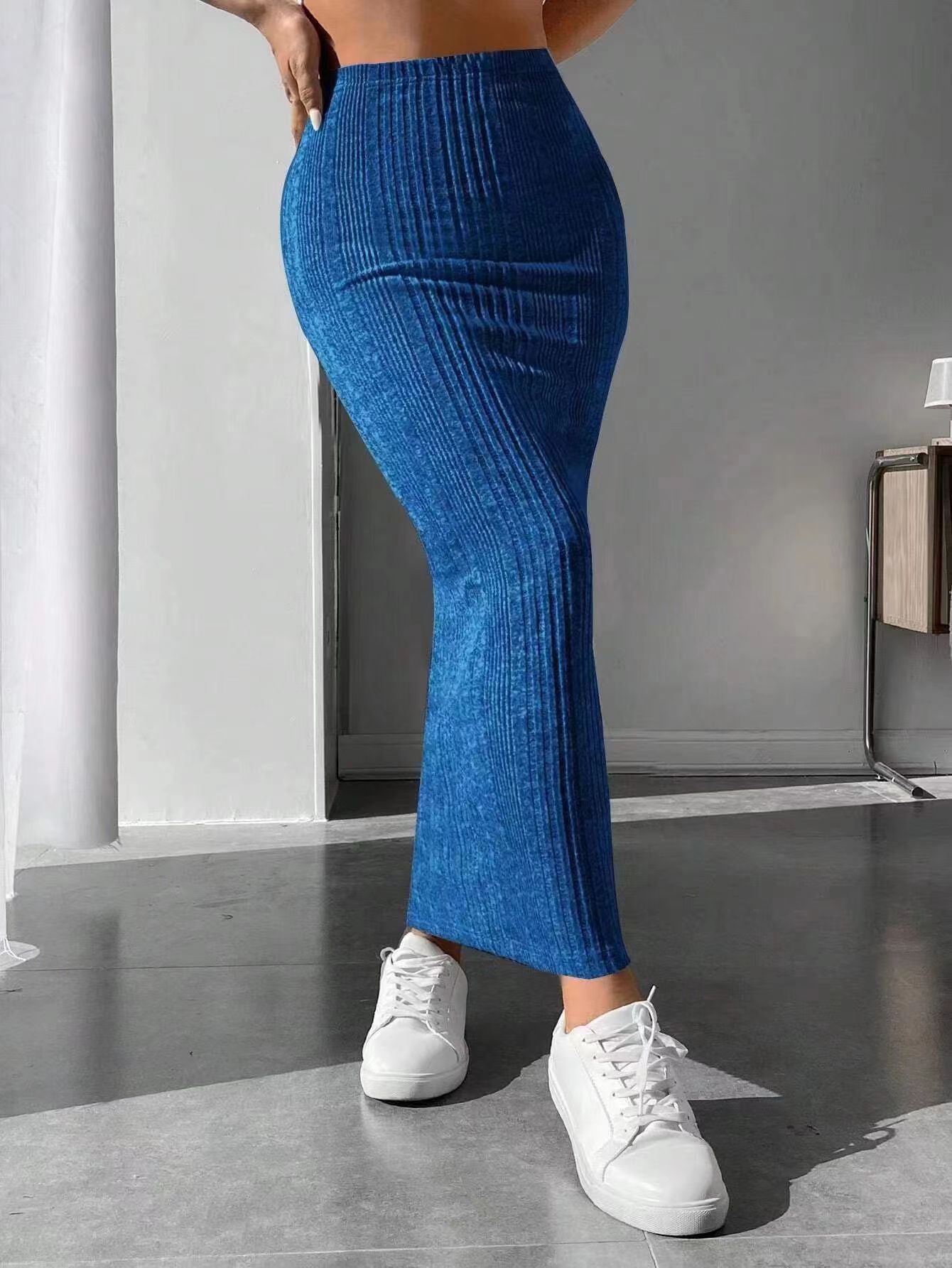 Falda Midi Versátil e Informal Gris Claro para Mujer