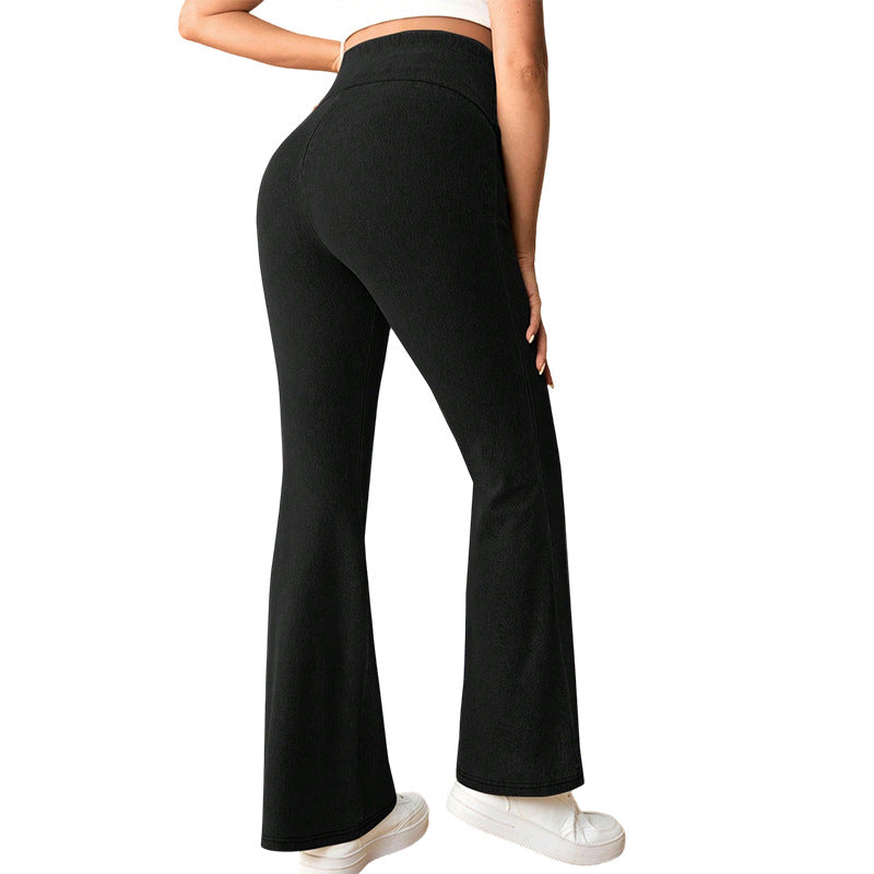 Pantalones vaqueros premamá de cintura alta con cintura elástica.
