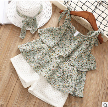 Conjunto de Dos Piezas con Tirantes Floral y Pantalones Cortos para Niña — Estilo Coreano