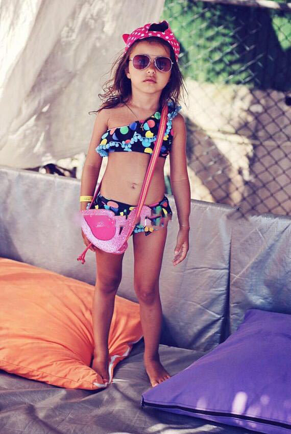 Traje de Baño Niña — Diseño Divertido y Resistente al Cloro