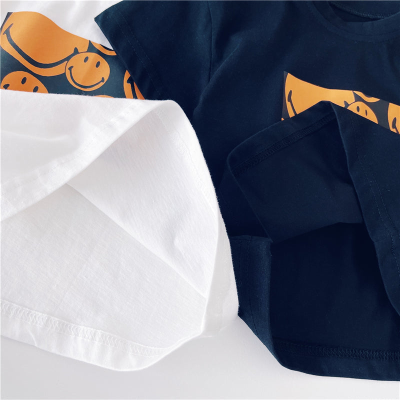 Camiseta con Estampado de Cara Sonriente para Niño — Alegre y Divertida