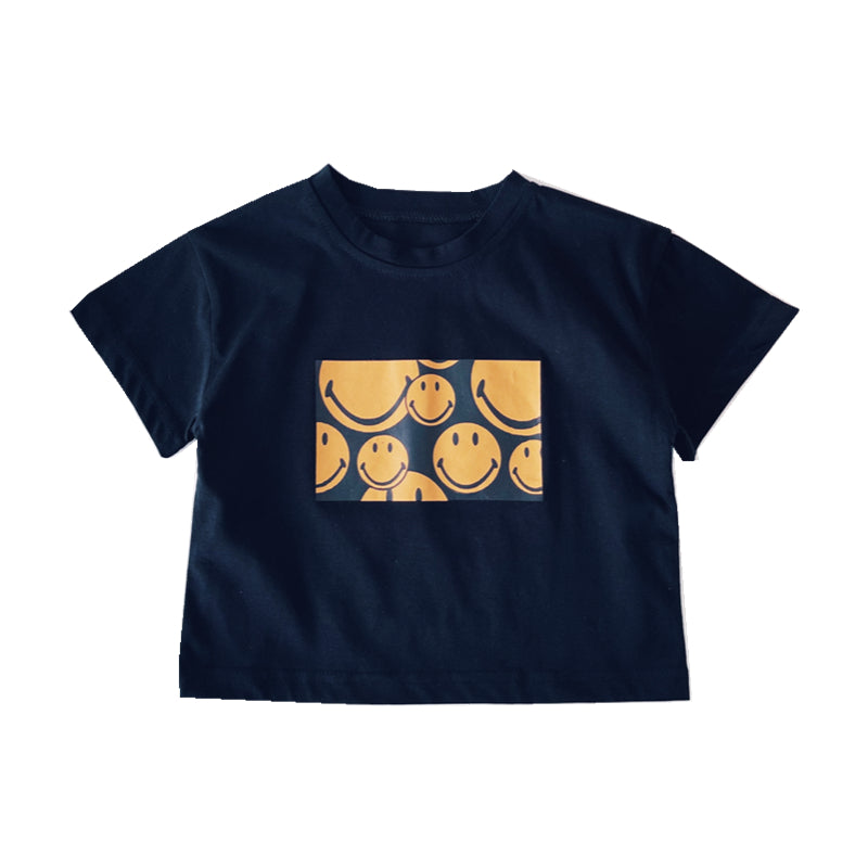 Camiseta con Estampado de Cara Sonriente para Niño — Alegre y Divertida
