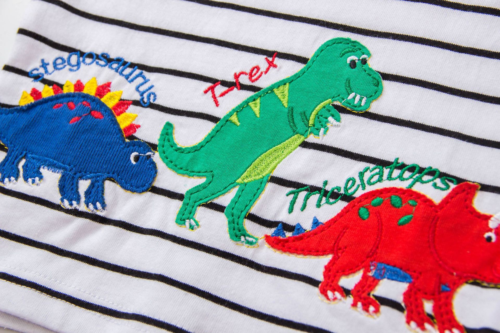 Camiseta Manga Corta Niño Estampado Dinosaurios a Rayas