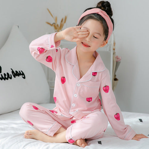 Pijamas de Seda con Estampado para Niñas — Suaves y Frescos
