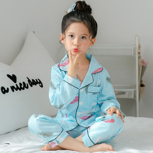 Pijamas de Seda con Estampado para Niñas — Suaves y Frescos