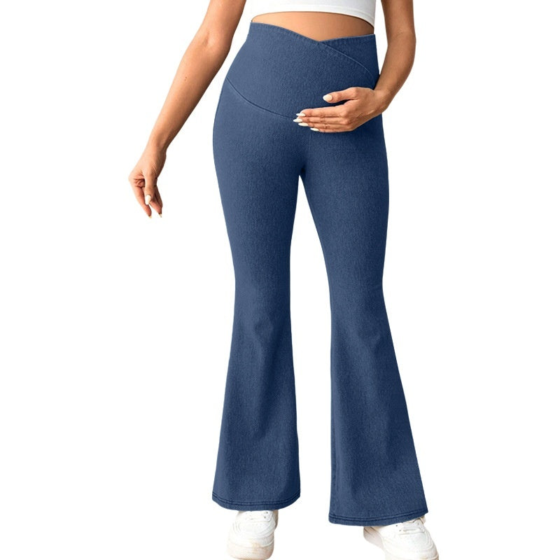 Pantalones vaqueros premamá de cintura alta con cintura elástica.