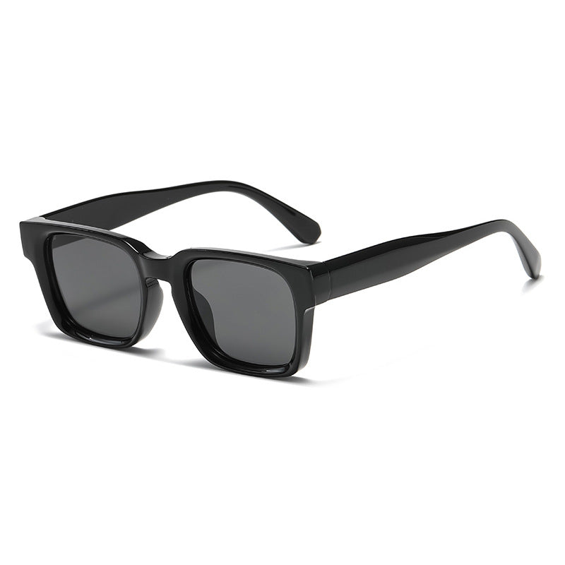 Gafas de sol versátiles, minimalistas y de estilo retro para hombre y mujer.