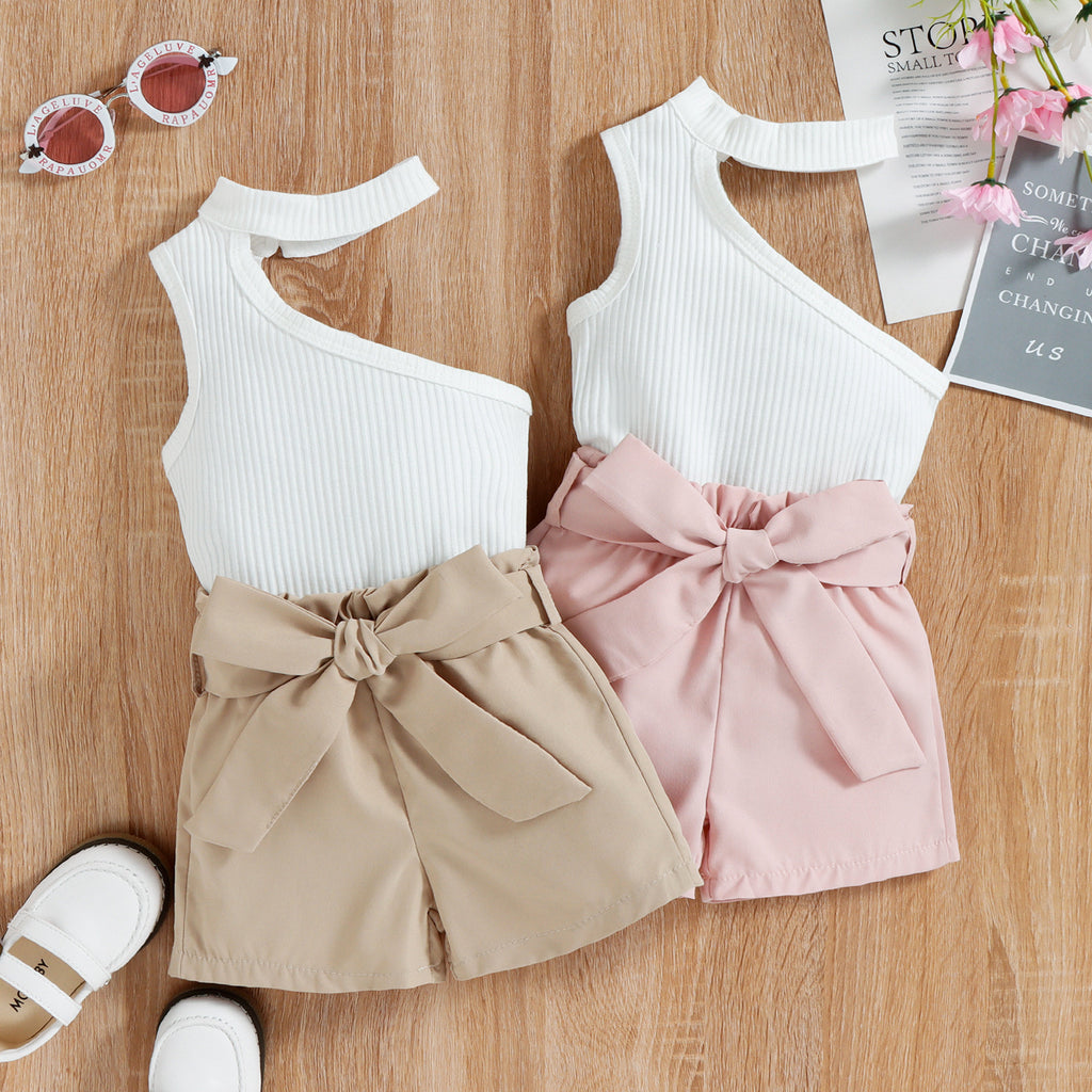 Conjunto de Niña Sin Mangas con Hombros Inclinados y Shorts con Lazo — Algodón