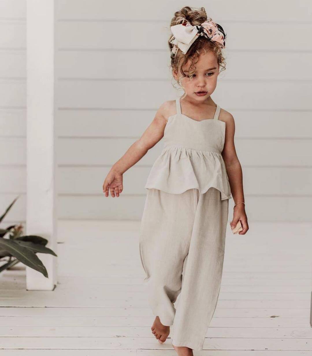 Girls' Cotton and Linen Summer Jumpsuits.