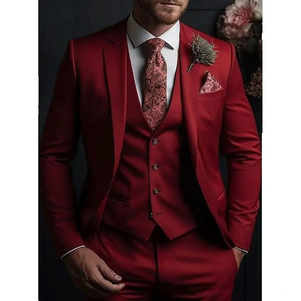 Traje de tres piezas ajustado, informal ya la moda para hombre