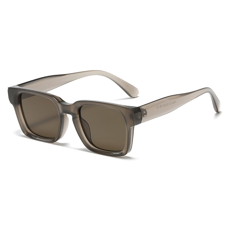 Gafas de sol versátiles, minimalistas y de estilo retro para hombre y mujer.