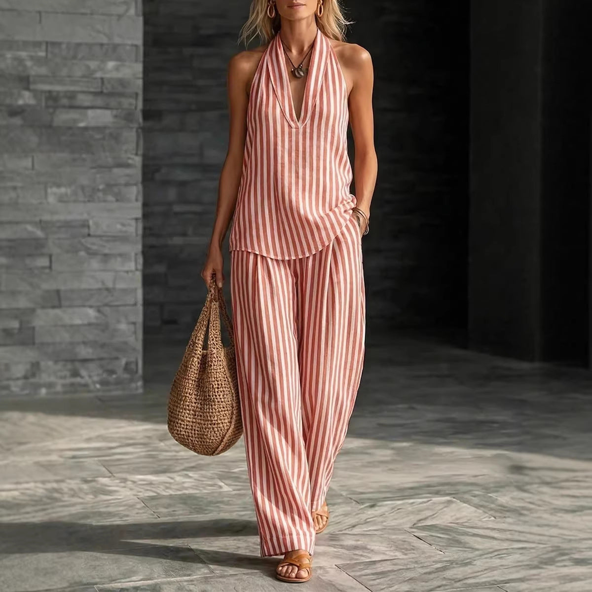 Conjunto de dos piezas a la moda para mujer: pantalón ancho a rayas.