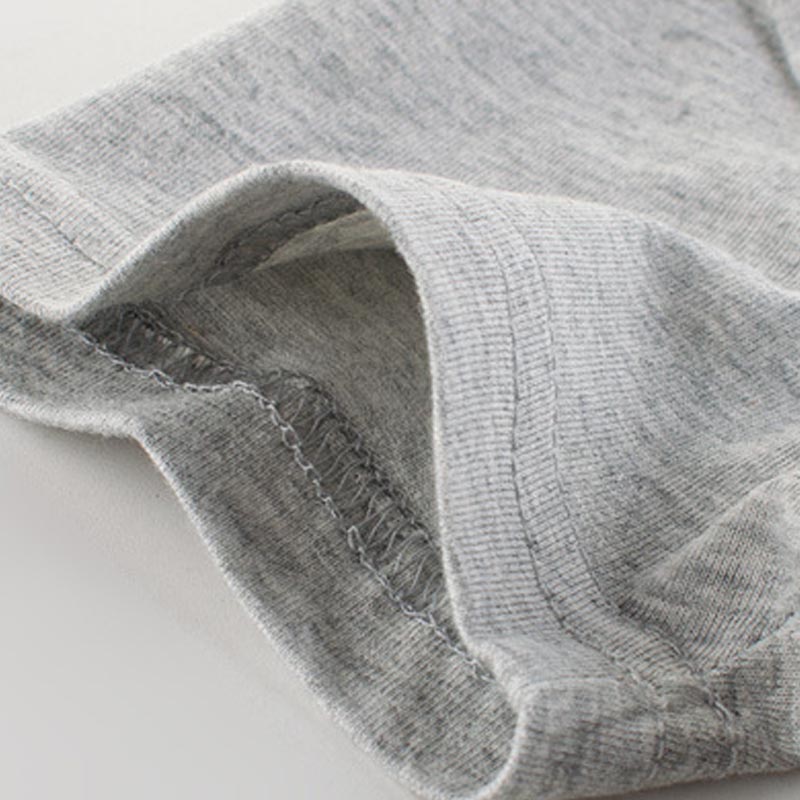 Camiseta de Niño con Estampado de Tiburón — Divertida y Fresca