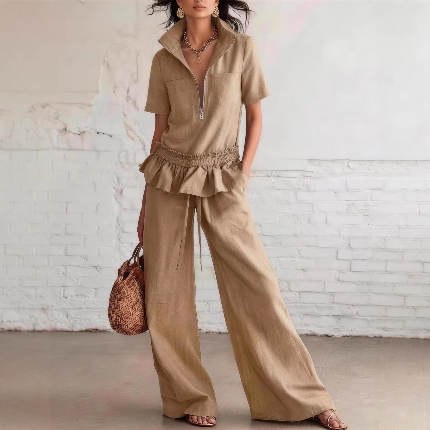 Conjunto de pantalón ancho y camisa de color liso para mujer.