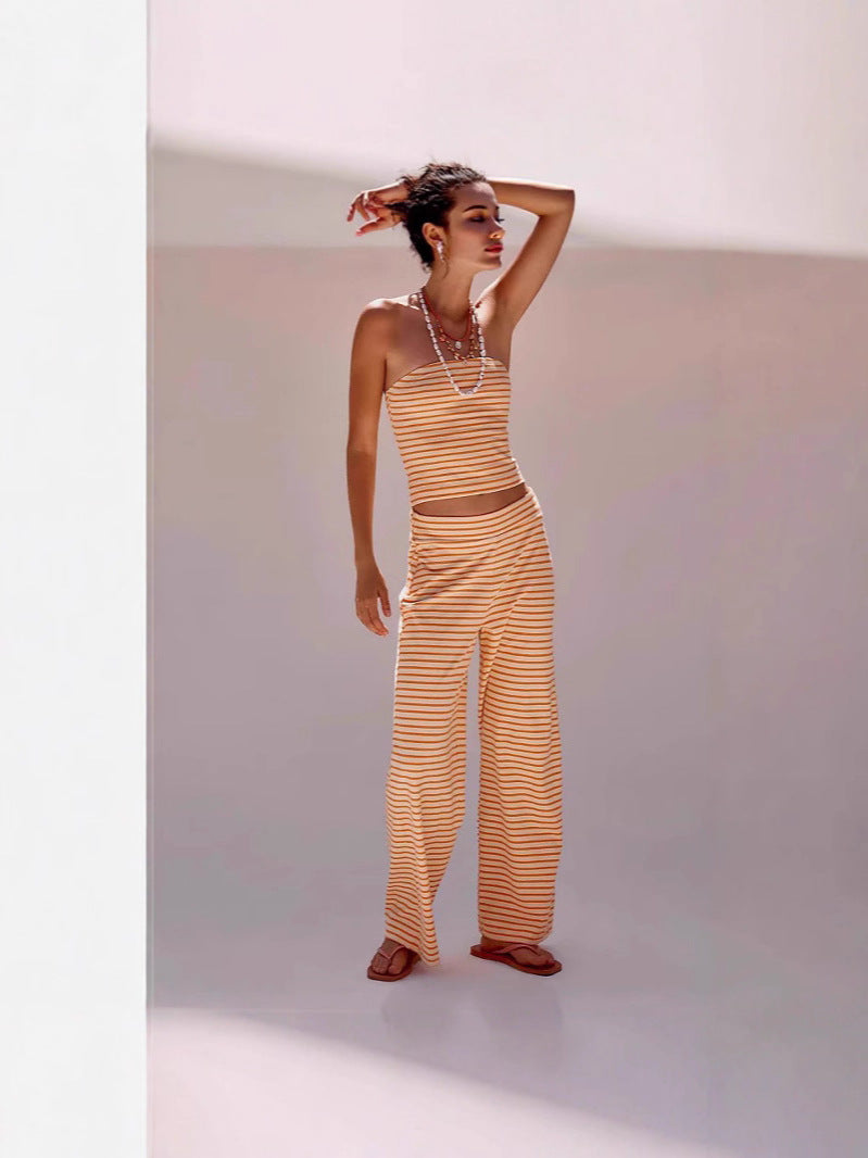 Conjunto de top y pantalón de tubo a rayas estampadas