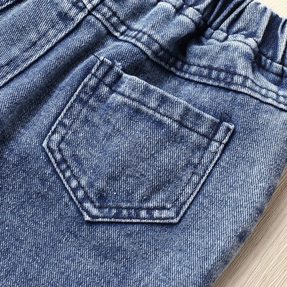 Conjunto de Dos Piezas para Niña: Jersey sin Mangas y Pantalón Vaquero