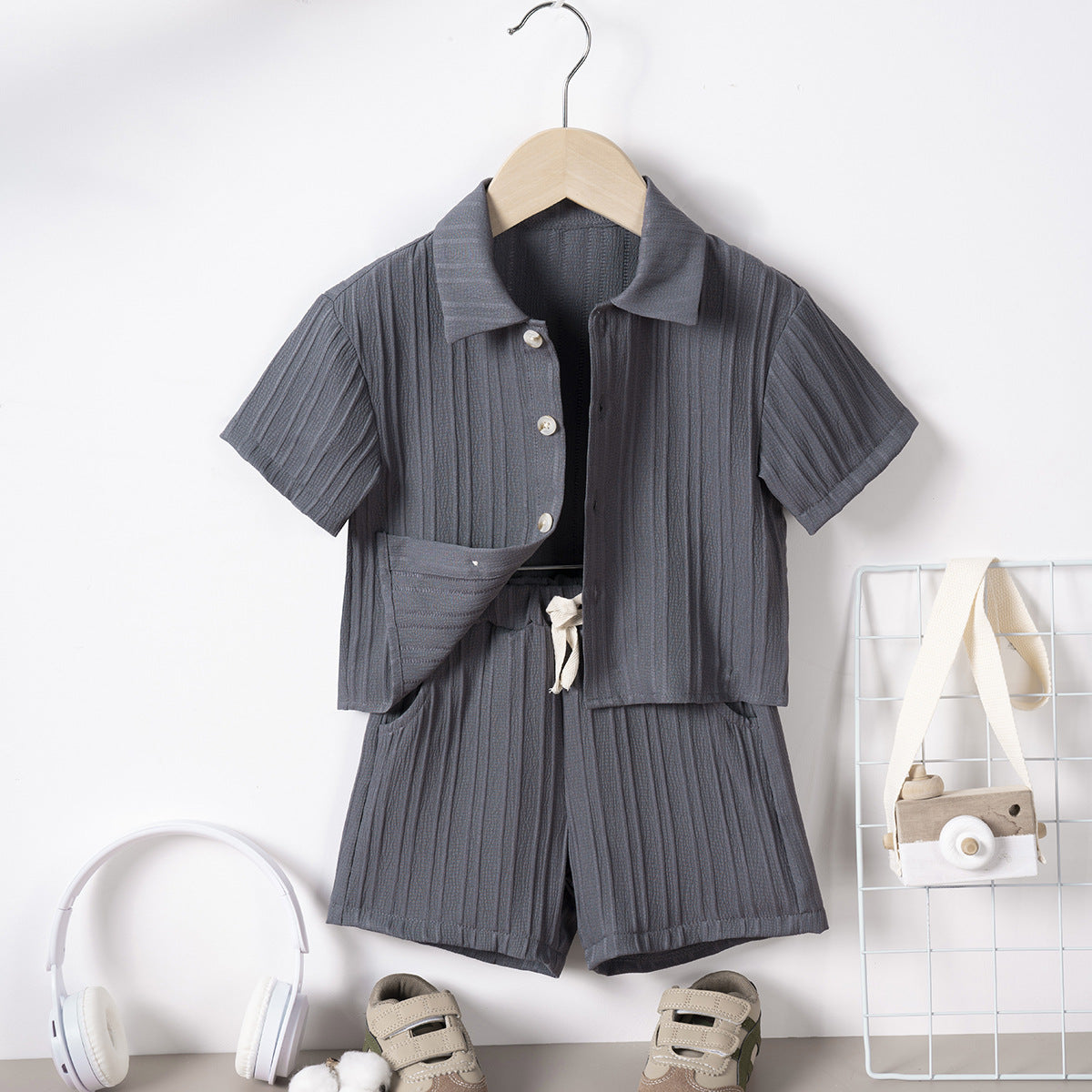 Conjunto de Moda para Niño: Camisa y Pantalón Dos Piezas — Estilo y Comodidad