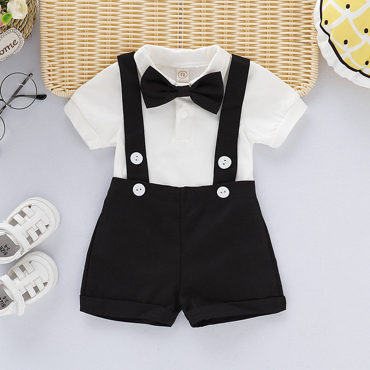 Pelele de Vestir para Bebé Niño con Pajarita — Elegante y Cómodo