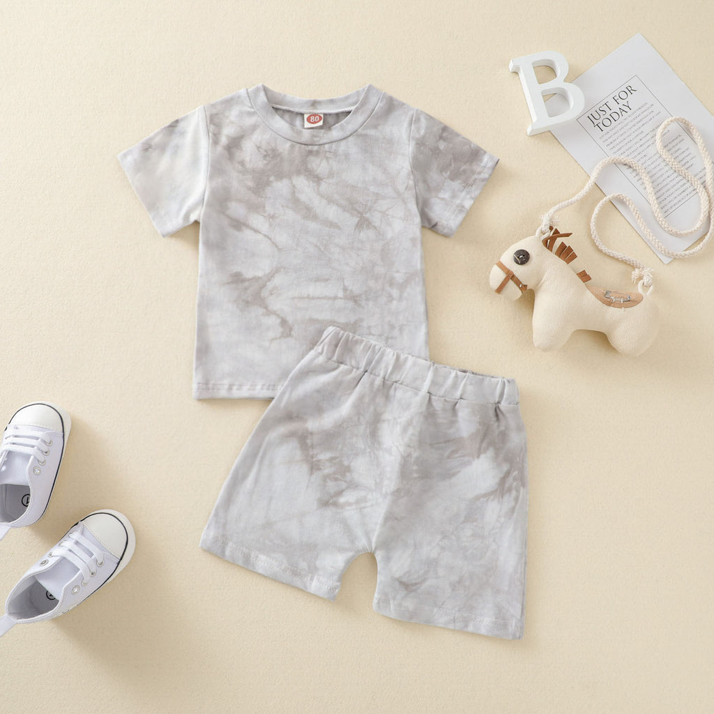 Camiseta con Estampado Tie-Dye y Pantalón Corto para Niños — Colorido y Divertido