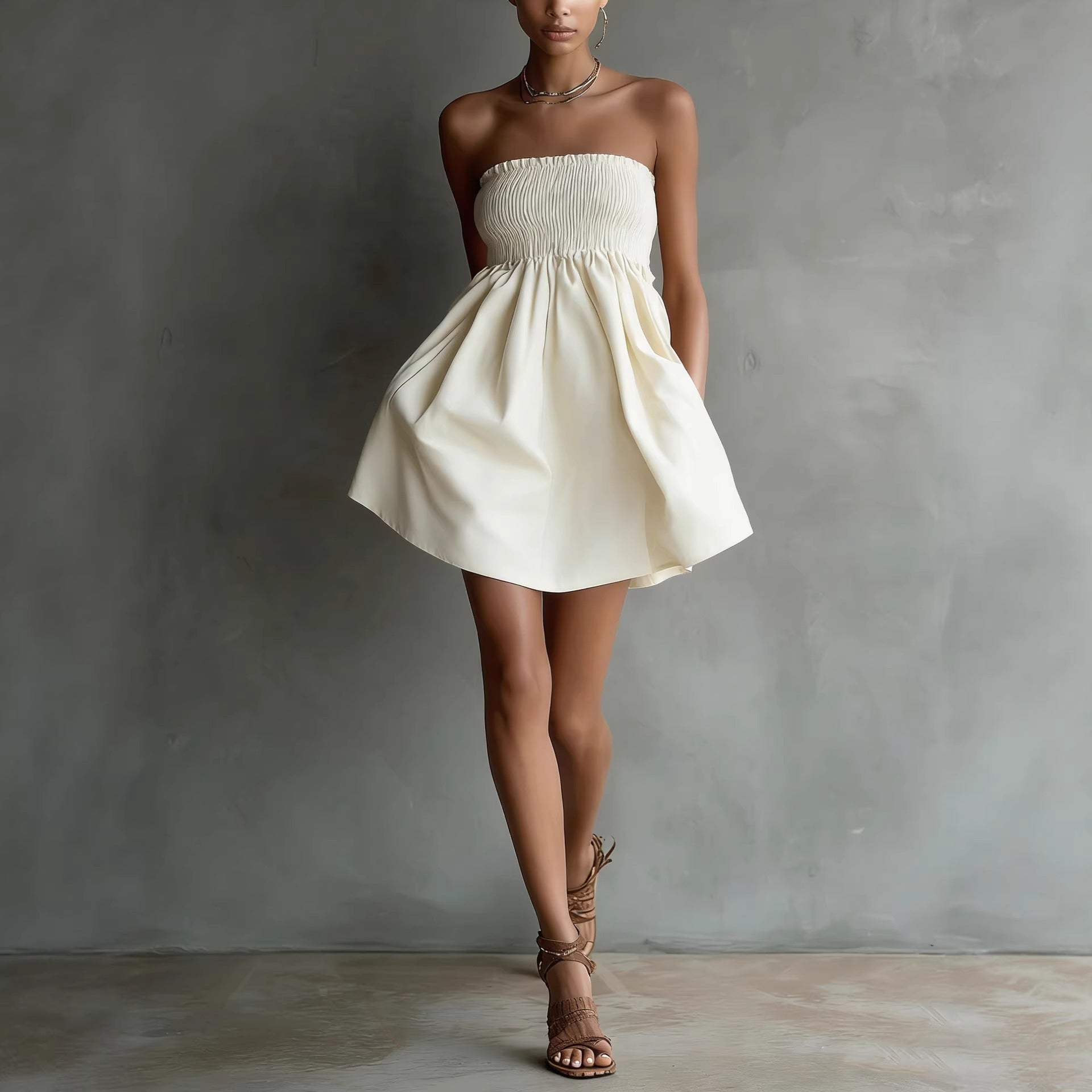 Vestido tubo sin tirantes de color liso para mujer