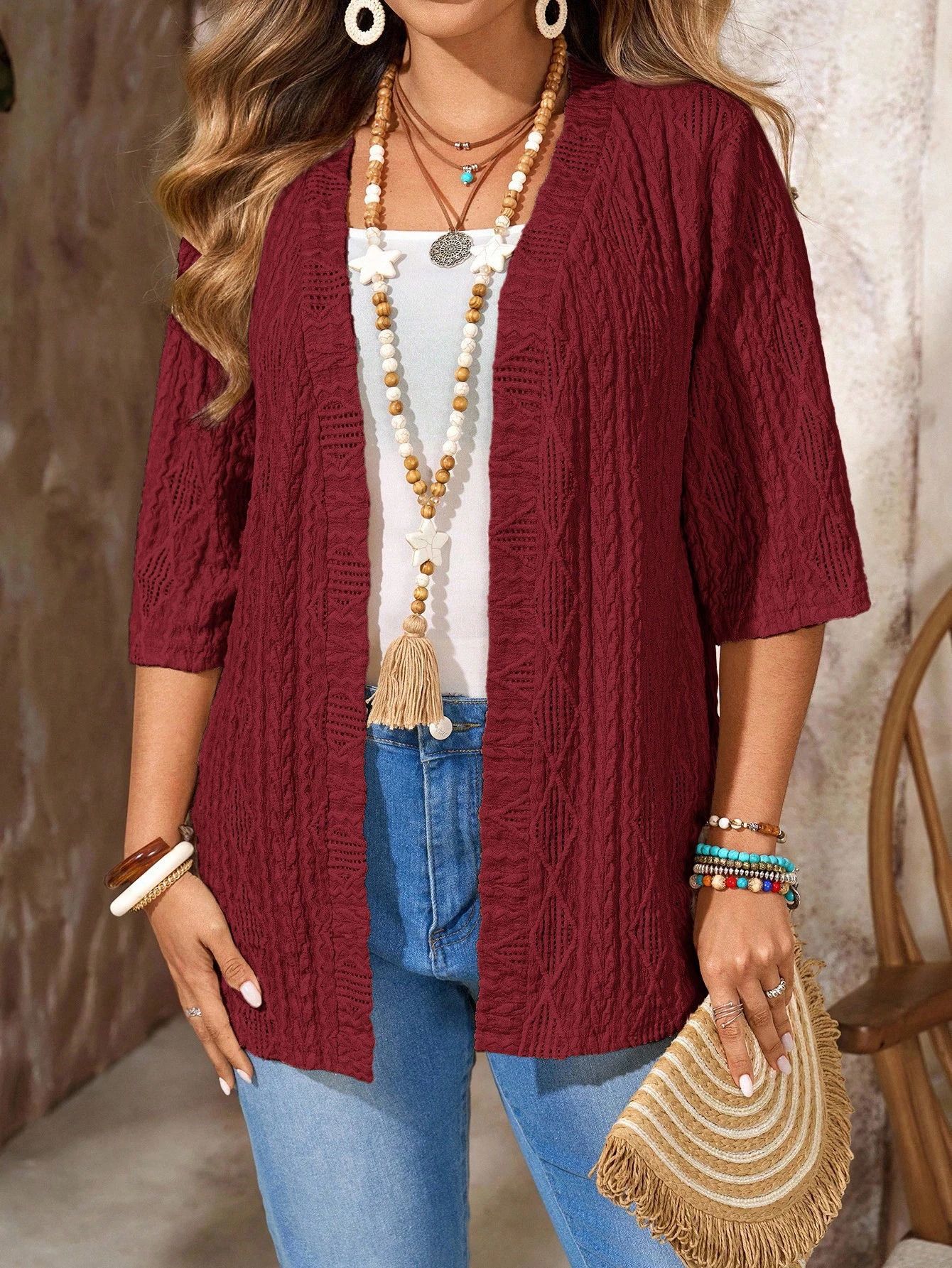 Cárdigan informal de talla grande para mujer con diseño calado y top liso.