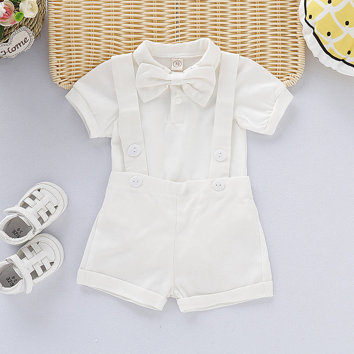 Pelele de Vestir para Bebé Niño con Pajarita — Elegante y Cómodo