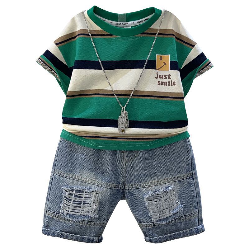 Conjunto de Camiseta y Pantalón Vaquero para Niño — Casual y Moderno