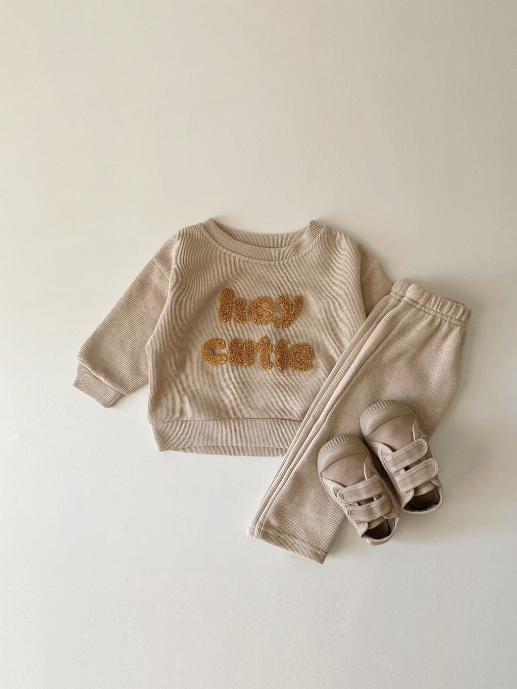 Newborn Baby Long Sleeve Two-Piece Set with Alphabet Embroidery, ideal for spring and autumn.