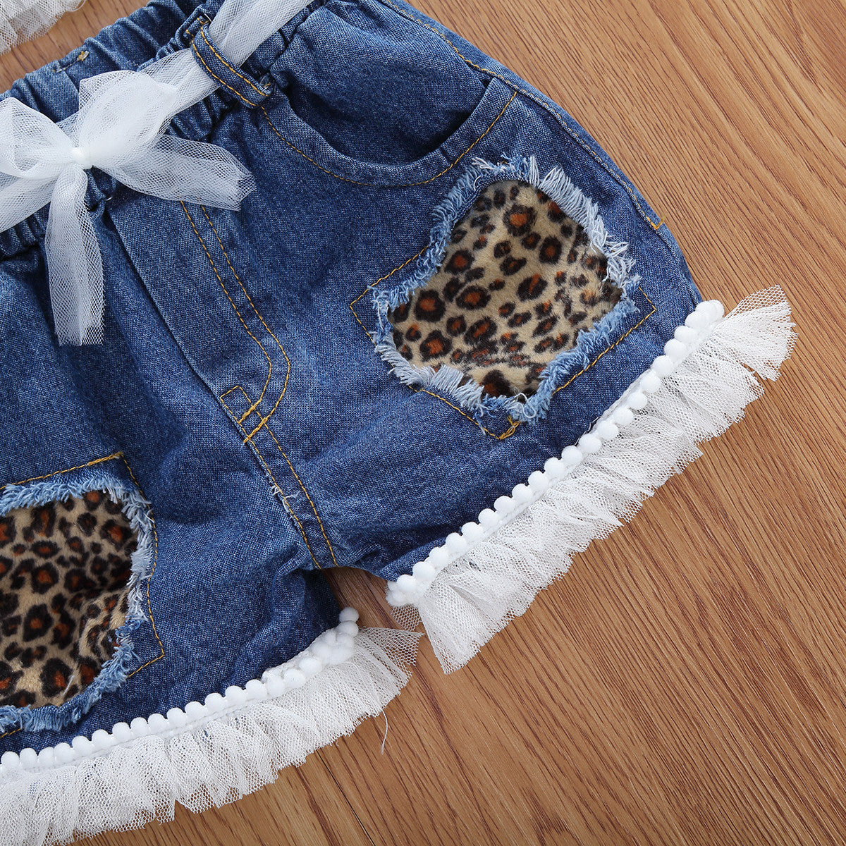 Conjunto Dos Piezas Niña Top Sin Mangas y Shorts Vaqueros — 1 a 6 Años