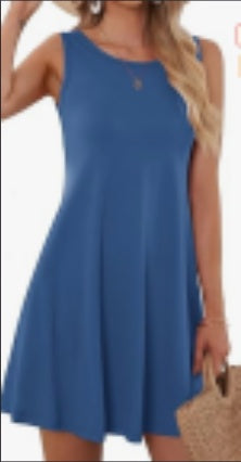 Vestido sin mangas con cuello redondo y estampado de corazones