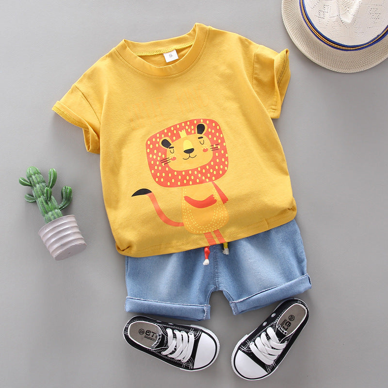Conjunto de Camiseta con Estampado de León para Niño — Salvaje y Divertido