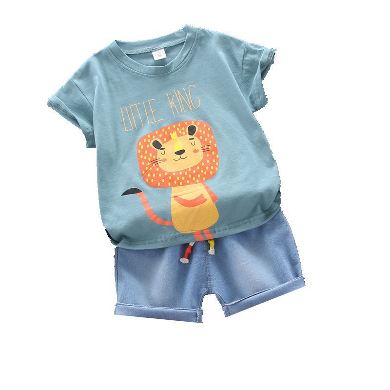 Conjunto de Camiseta con Estampado de León para Niño — Salvaje y Divertido