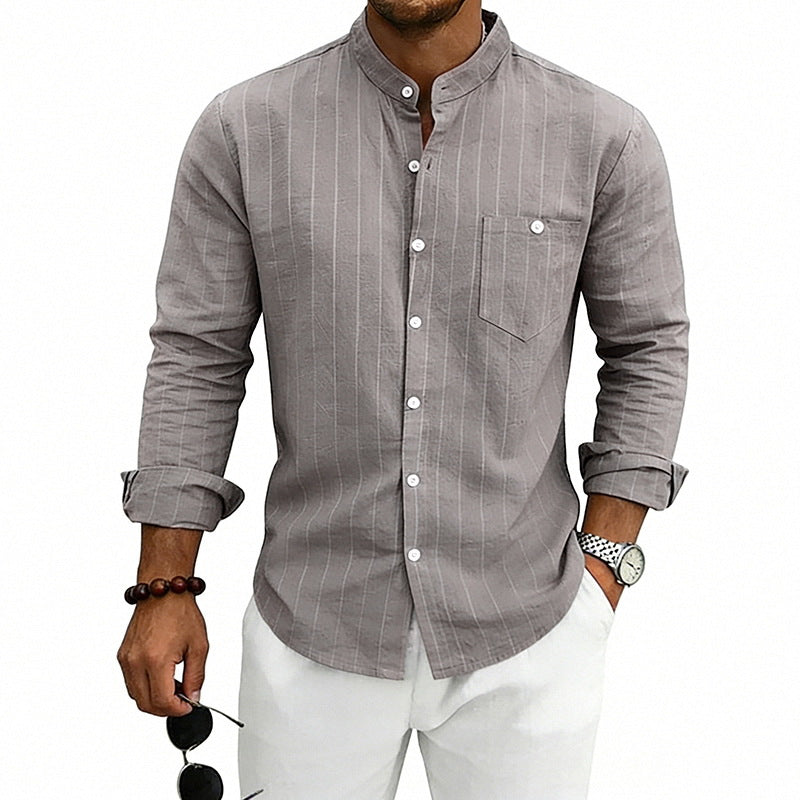 Camisa informal de manga larga con cuello alto y estampado jacquard de lino a rayas, corte holgado.