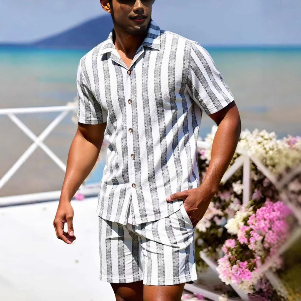 Conjunto informal de camisa y pantalón corto holgado para hombre, ideal para vacaciones.