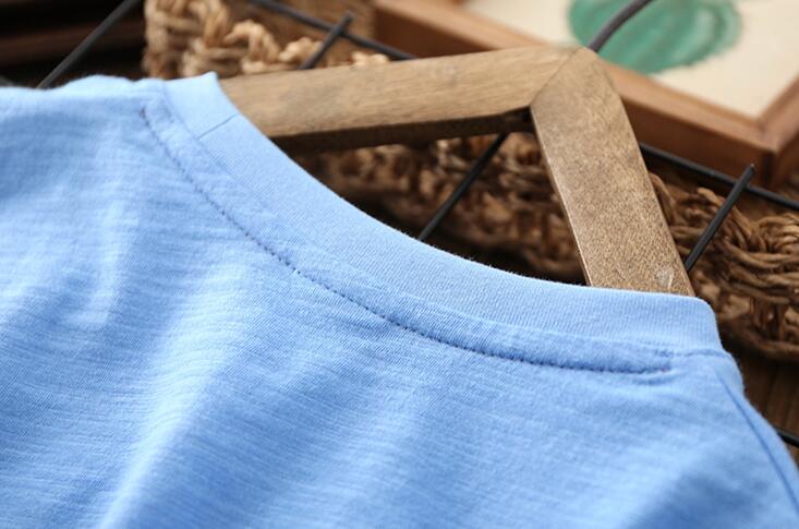 Camiseta Fina de Manga Corta para Niño — Algodón Smooth Sailing