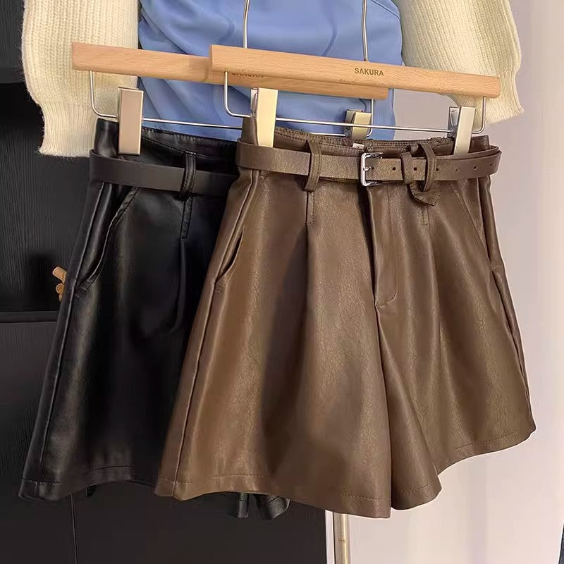 Pantalones Cortos Piel Sintética Negra Corte A Pierna Ancha para Mujer