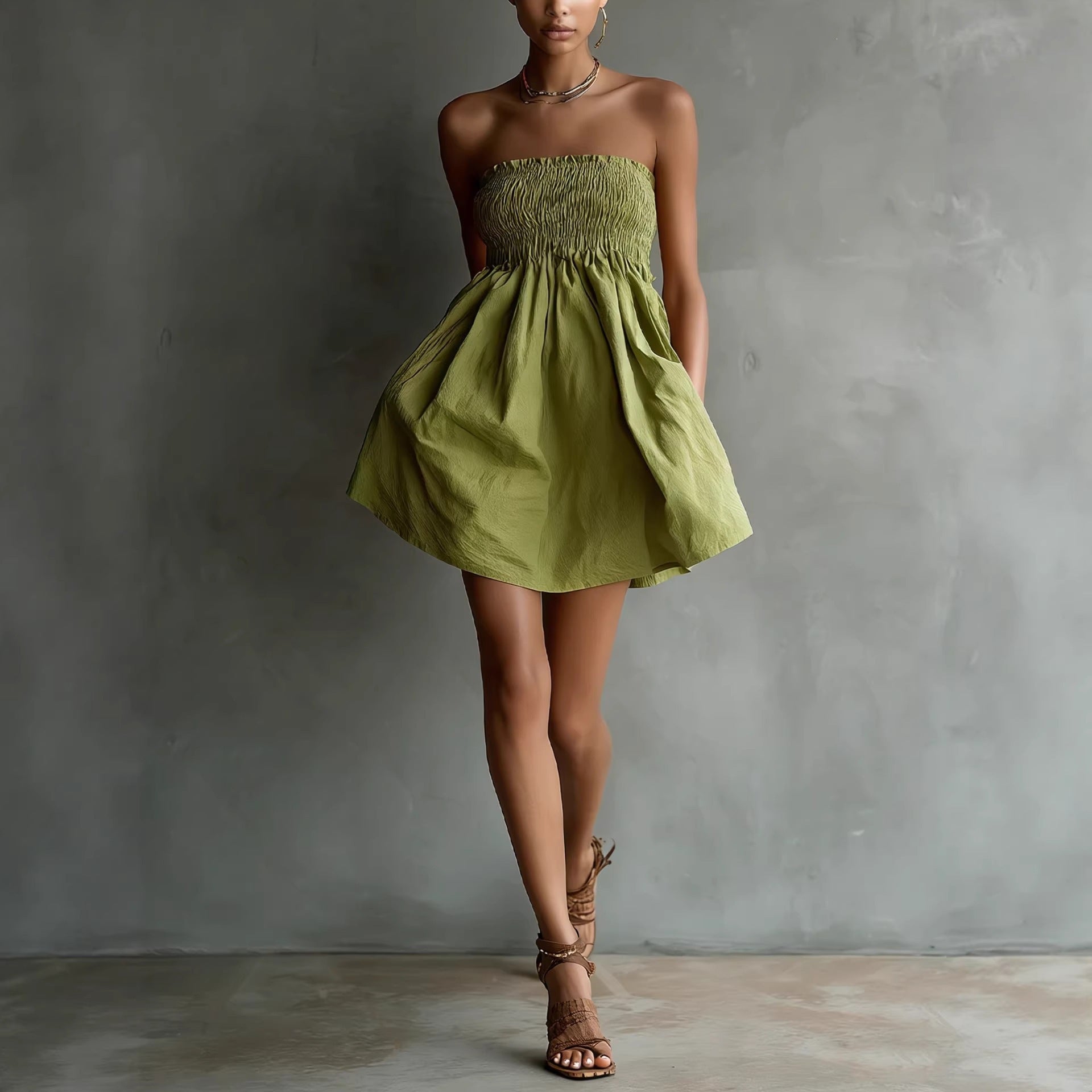 Vestido tubo sin tirantes de color liso para mujer