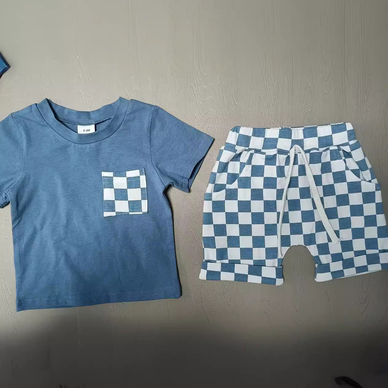 Conjunto Informal de Pantalón Corto a Cuadros para Bebé — Estilo Casual desde Pequeñito