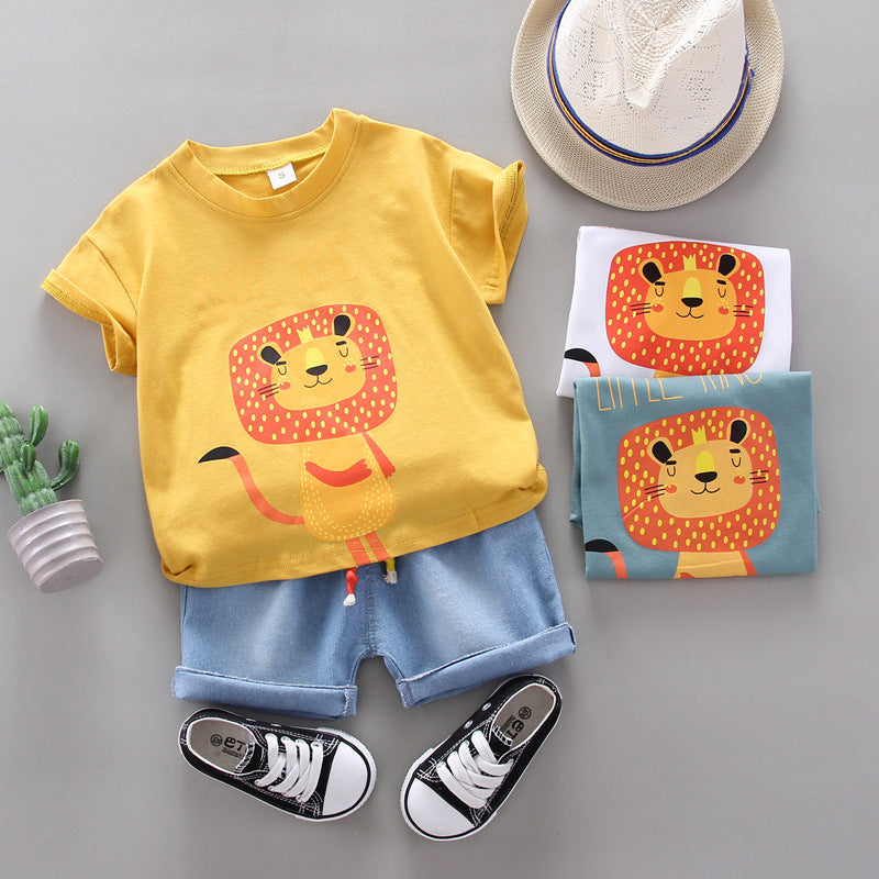 Conjunto de Camiseta con Estampado de León para Niño — Salvaje y Divertido