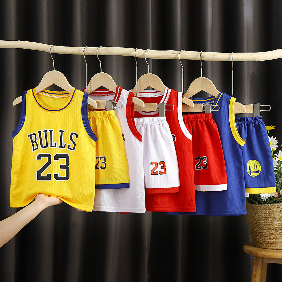 Ropa infantil de baloncesto — conjunto deportivo para niños