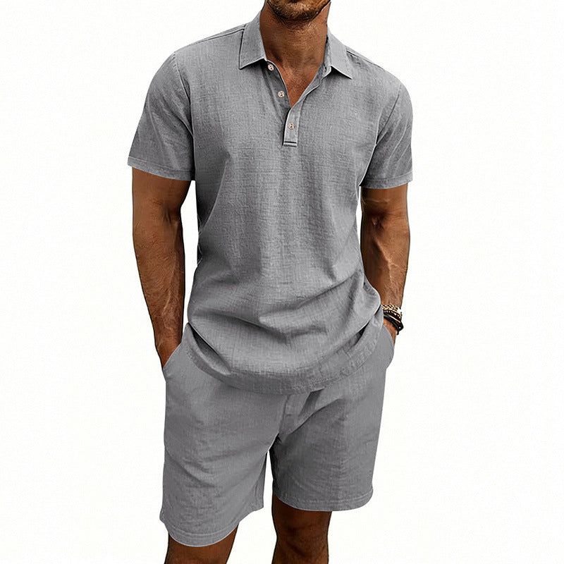 Conjunto informal de lino para hombre con pantalón corto de manga corta.