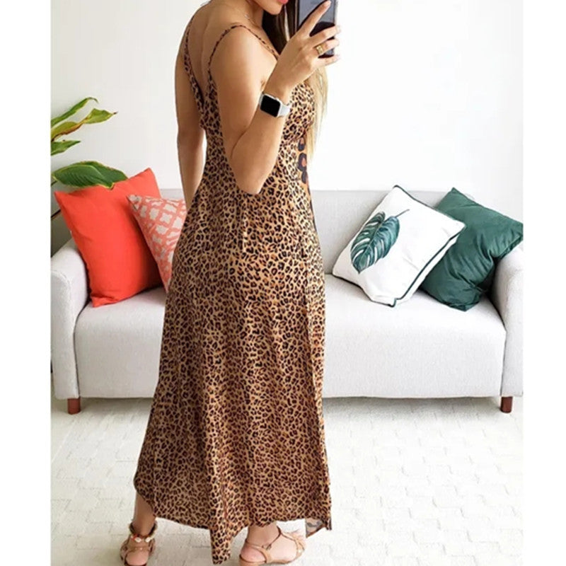 Vestido de tirantes con estampado de leopardo y mariposas