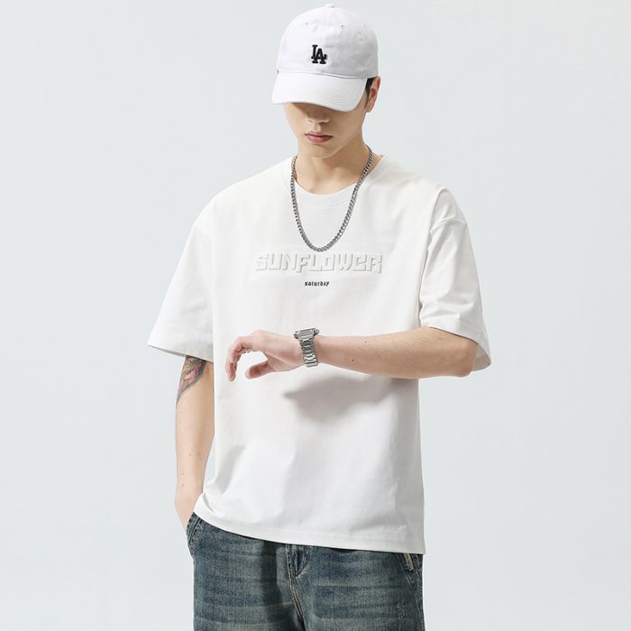 Camiseta de manga corta de tejido grueso, holgada y versátil, de estilo moderno para hombre.