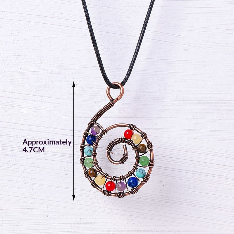 Colgante de árbol de la vida con piedra triturada de cristal arcoíris natural, engarzado a mano con alambre.
