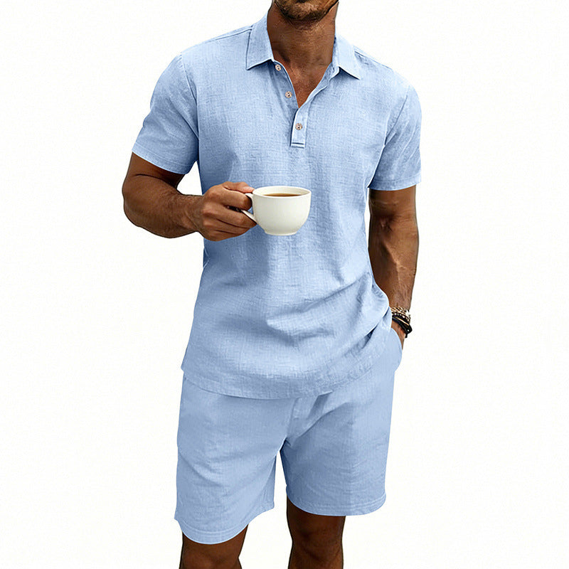 Conjunto informal de lino para hombre con pantalón corto de manga corta.