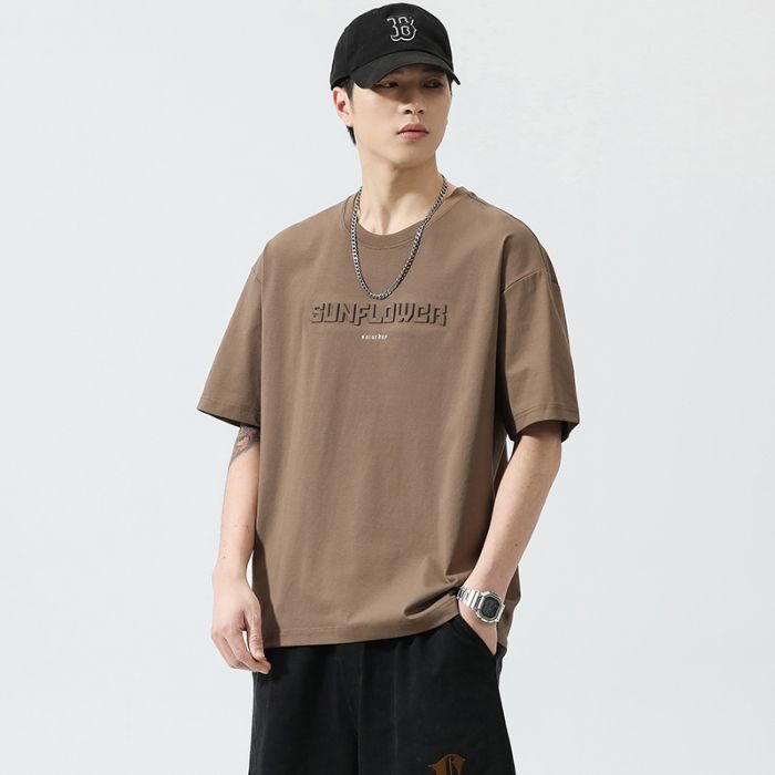Camiseta de manga corta de tejido grueso, holgada y versátil, de estilo moderno para hombre.