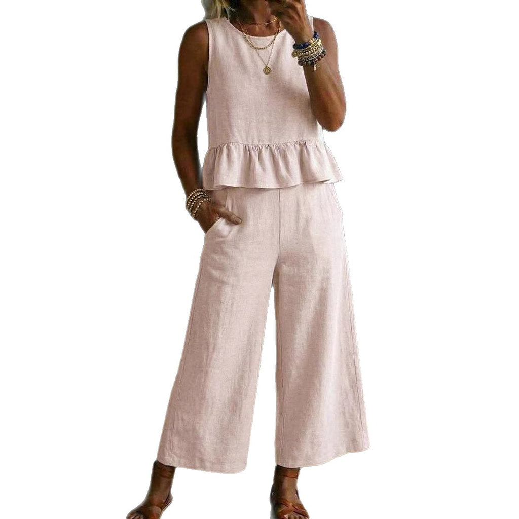 Conjunto de mujer de top sin mangas con volantes y pantalón corto de algodón y lino.